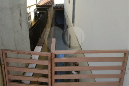 Sobrado à venda com 3 quartos, sendo 1 suíte, em Chora Menino, São Paulo, SP