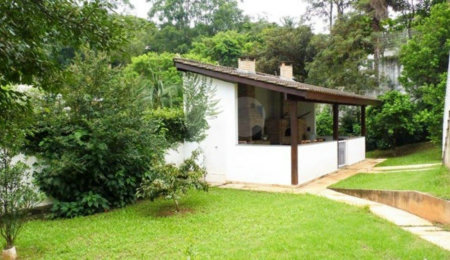 Sobrado à venda com 4 quartos, sendo 3 suítes,  em Tremembé, São Paulo, SP
