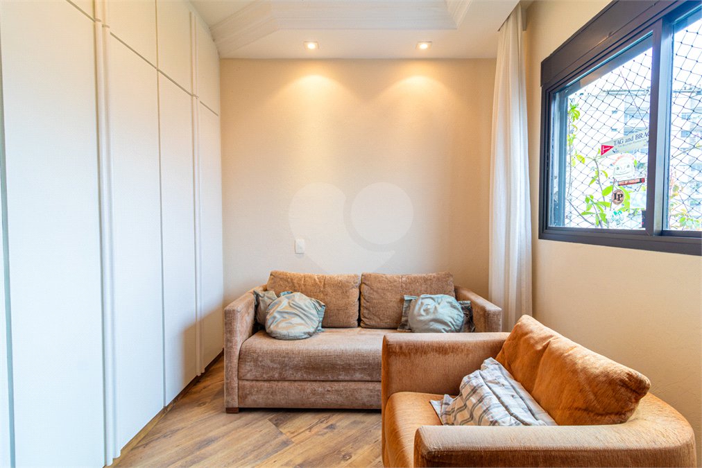 Duplex à venda com 4 quartos, sendo 3 suítes, em Campo Belo, São Paulo, SP