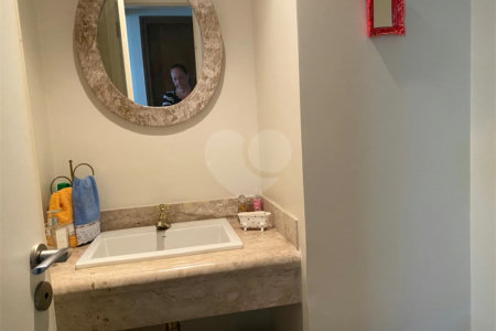 Apartamento à venda com 4 quartos, sendo 3 suítes, em Vila Morumbi, São Paulo, SP