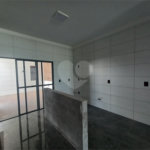 Casa à venda com 3 quartos, sendo 1 suíte, no condomínio Horto Florestal Villagio, Sorocaba - SP