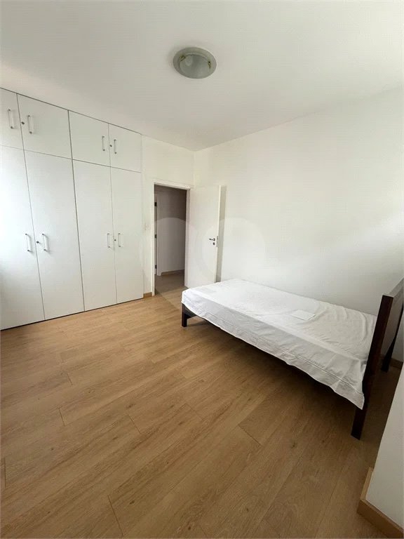 Triplex à venda ou para alugar com 3 suítes em Vila Suzana, São Paulo, SP