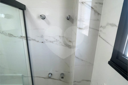 Casa à venda com 3 quartos, sendo 2 suítes, no condomínio Grand Park, Rio de Janeiro - RJ