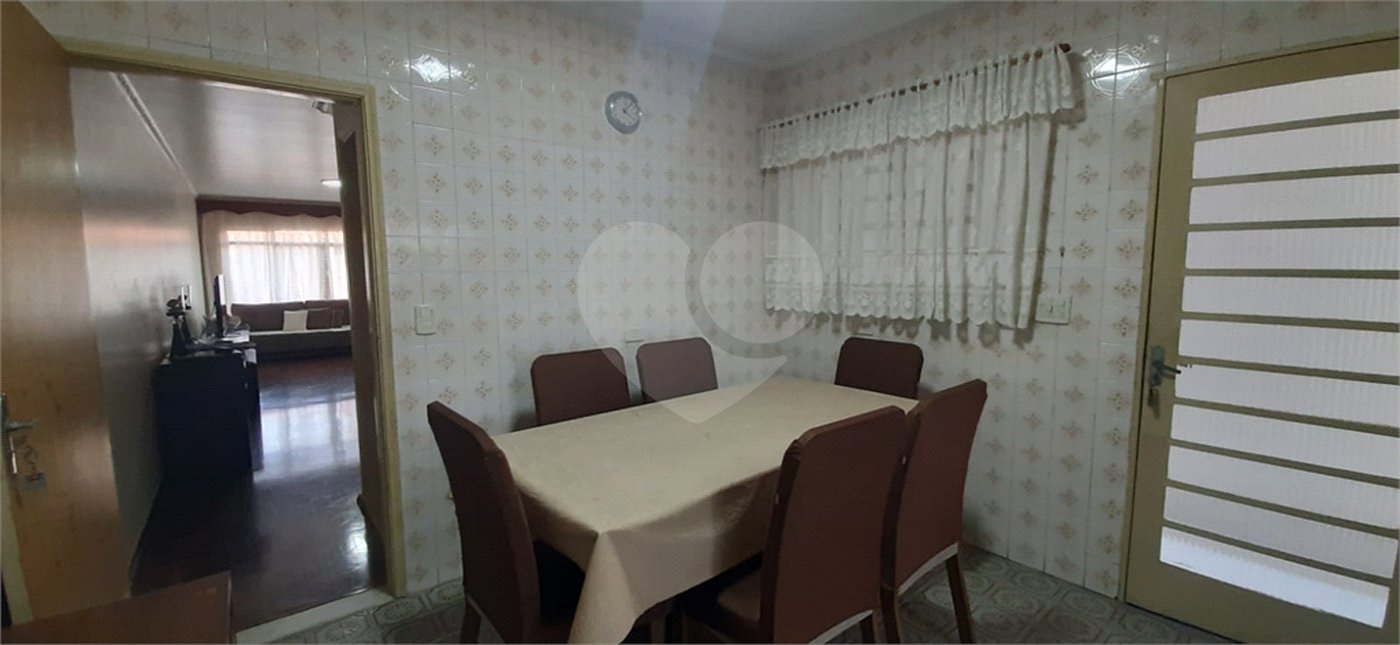 Sobrado à venda com 3 quartos, sendo 1 suíte, em Tremembé, São Paulo, SP