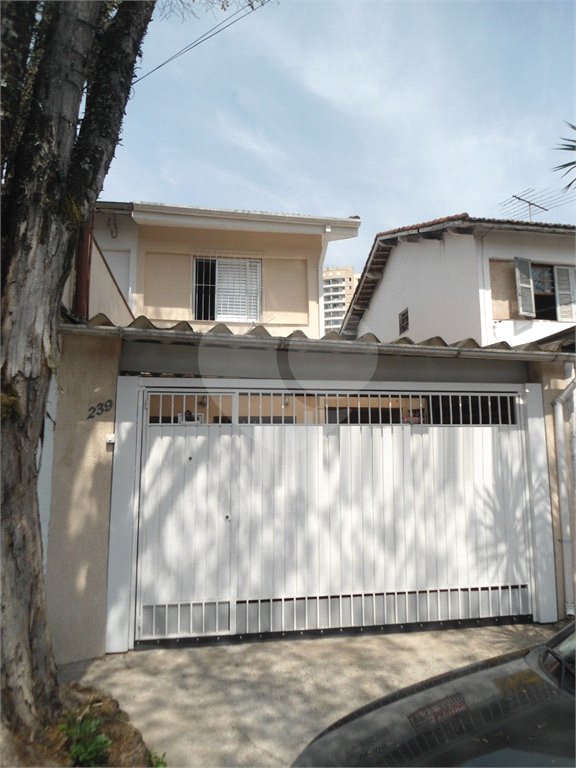 Sobrado à venda com 3 quartos em Vila Gomes, São Paulo, SP