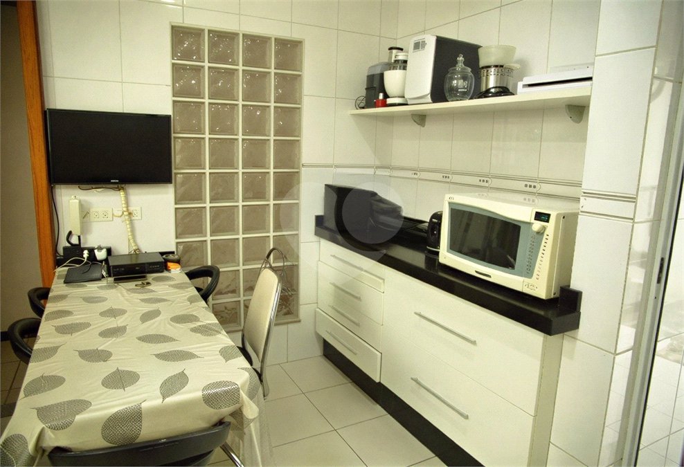 Sobrado à venda com 4 quartos, sendo 2 suítes, em Nova Petrópolis, São Bernardo do Campo, SP