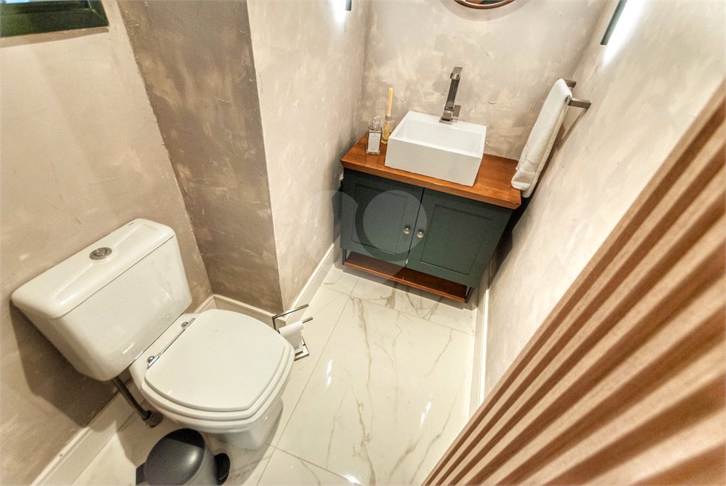 Apartamento à venda com 2 quartos, sendo 1 suíte, em Vila Mariana, São Paulo, SP