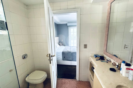 Casa à venda com 8 quartos, sendo 7 suítes, em Barra da Tijuca, Rio de Janeiro, RJ