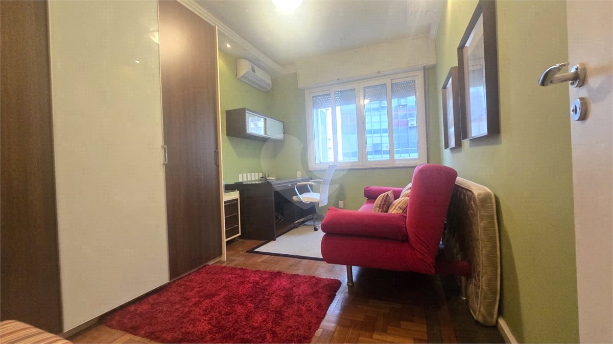 Apartamento à venda com 3 quartos, sendo 1 suíte, em Copacabana, Rio de Janeiro, RJ