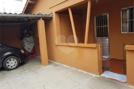 Casa à venda com 3 quartos em Jardim Helena, Ferraz de Vasconcelos, SP