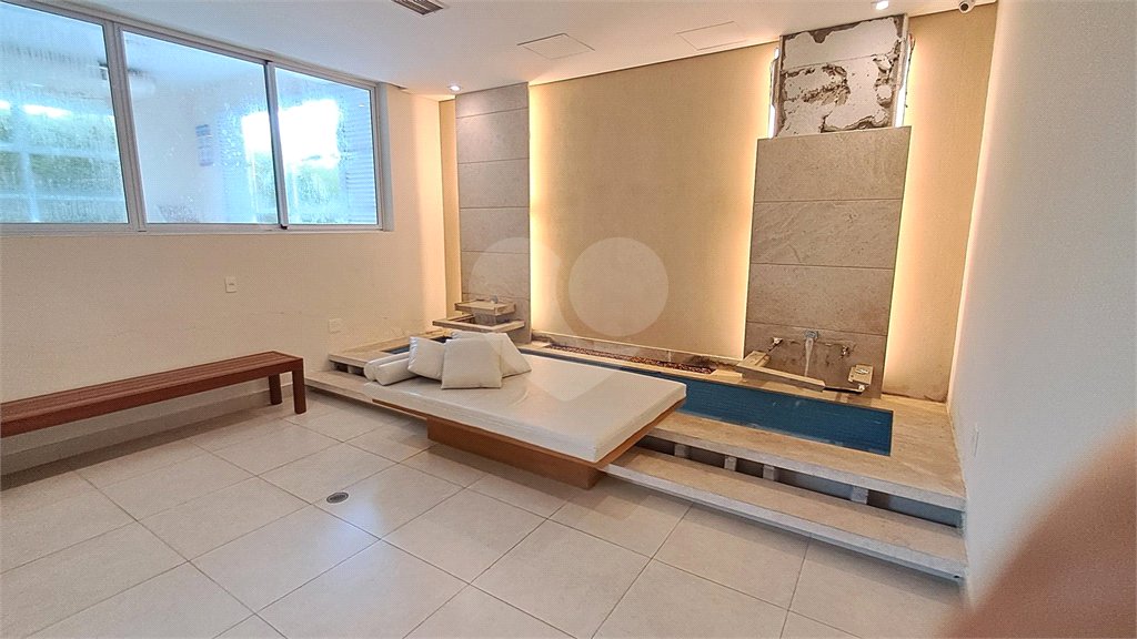 Apartamento à venda ou para alugar com 1 suíte em Vila Cordeiro, São Paulo, SP