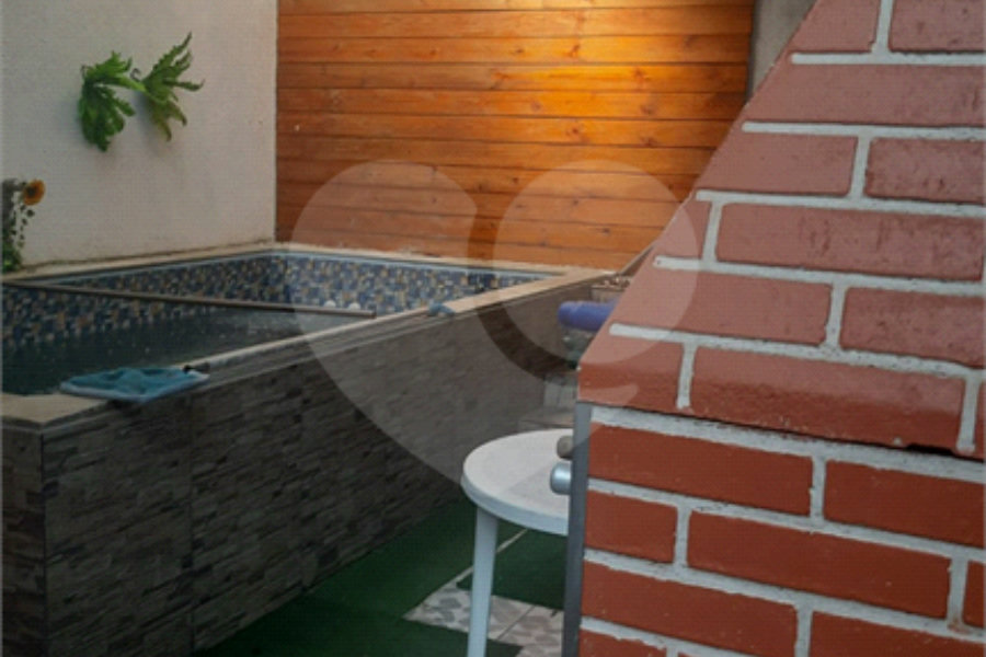 Sobrado à venda com 3 quartos, sendo 1 suíte, em Tremembé, São Paulo, SP