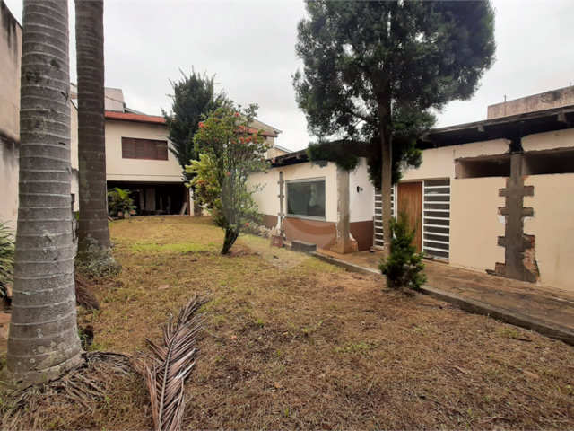 Casa Térrea à venda com 3 quartos, sendo 1 suíte,  em Jardim Prudência, São Paulo, SP