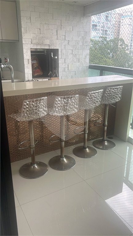 Apartamento à venda com 3 suítes em Jardim Morumbi, São Paulo, SP