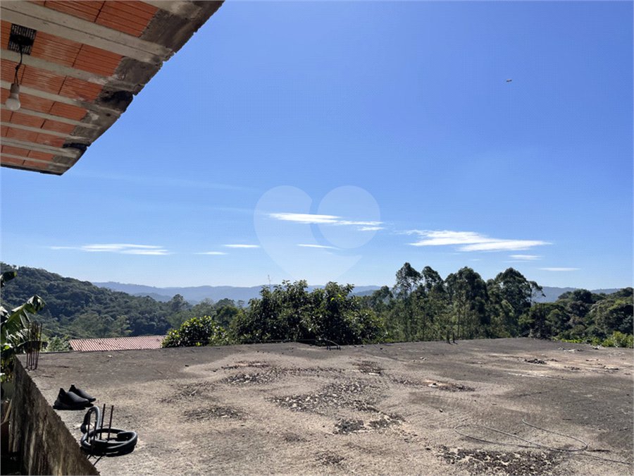 Casa à venda com 3 quartos, sendo 1 suíte, em Roseira, Mairiporã, SP