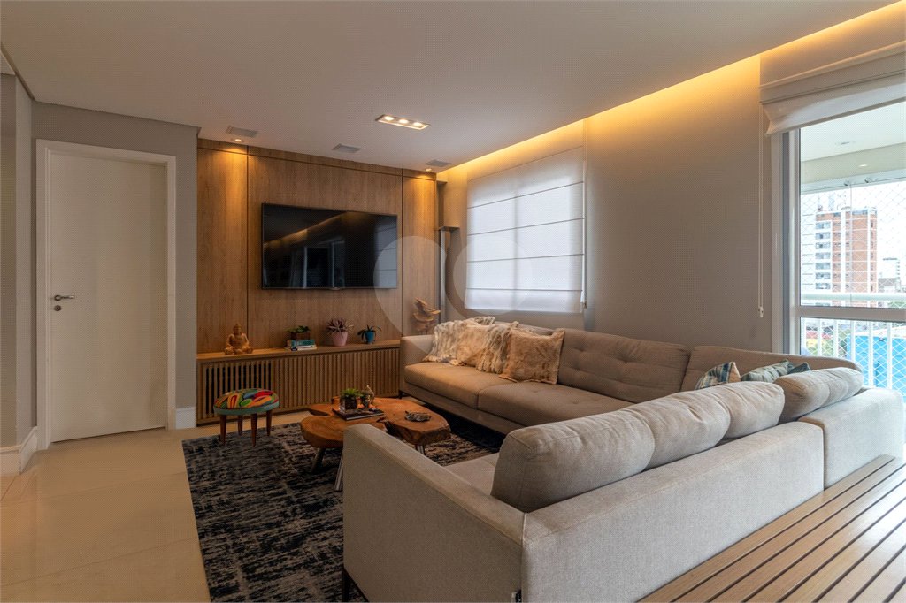 Apartamento à venda com 3 quartos, sendo 1 suíte, em Campo Belo, São Paulo, SP