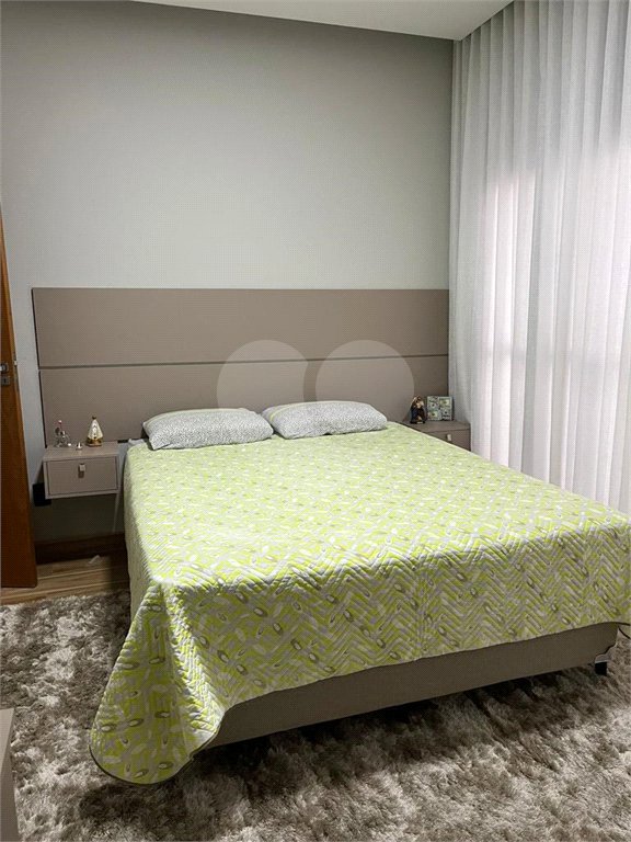 Casa à venda com 3 quartos, sendo 1 suíte, no condomínio Horto Florestal Villagio, Sorocaba - SP