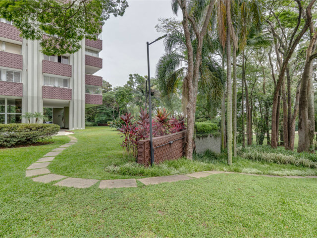 Apartamento à venda com 4 suítes em Jardim Marajoara, São Paulo, SP