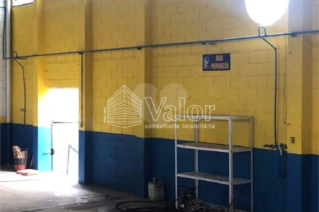 Casa comercial 891,00 m²