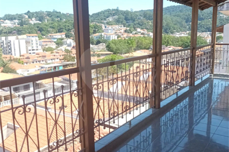 Sobrado à venda com 4 quartos, sendo 1 suíte, em Tremembé, São Paulo, SP