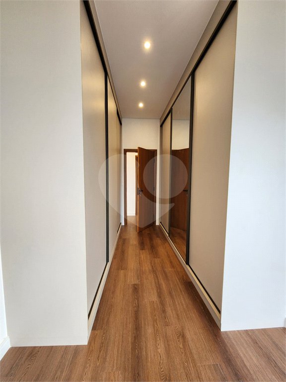 Casa à venda com 3 suítes no condomínio Residencial Central Parque, Salto - SP