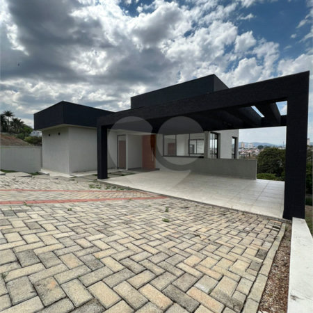 Casa à venda com 3 suítes no condomínio Spazio Design, Bragança Paulista - SP