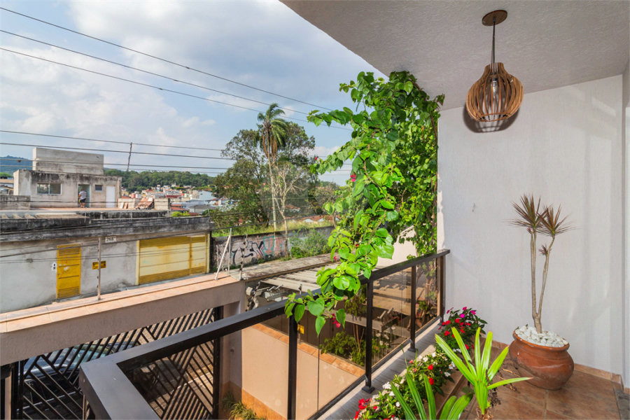 Casa à venda com 3 quartos, sendo 1 suíte, em Horto Florestal, São Paulo, SP
