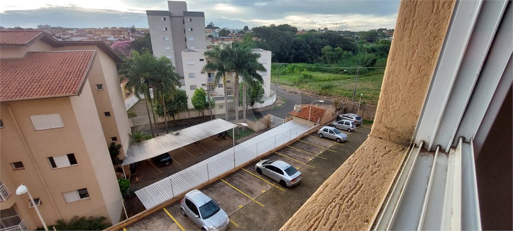 Apartamento 1 dormitório no Condomínio Parque das Violetas