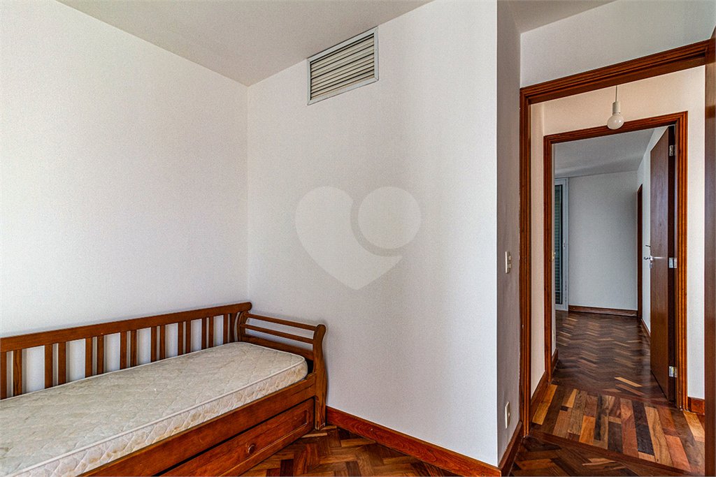 Cobertura à venda ou para alugar com 3 quartos, sendo 2 suítes, em Pinheiros, São Paulo, SP