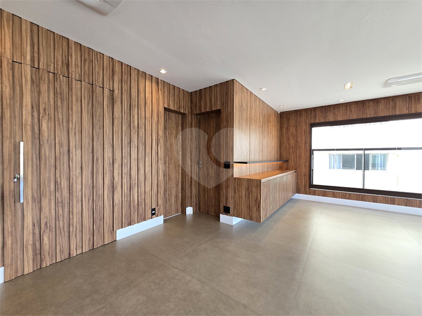Apartamento à venda com 5 quartos, sendo 4 suítes, em Santa Cecília, São Paulo, SP