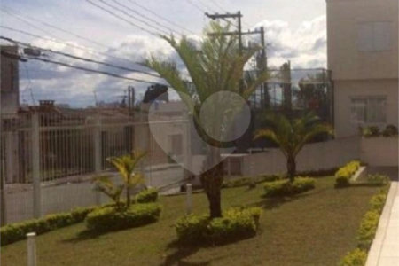 Casa à venda com 3 quartos, sendo 1 suíte, no condomínio Villaggio Portobello, São Paulo - SP