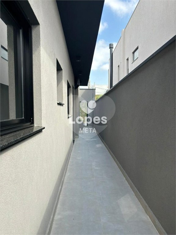 Casa à venda com 3 quartos, sendo 1 suíte,  no condomínio Terras do Vale, Caçapava - SP