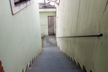 Casa à venda com 3 quartos, sendo 1 suíte, em Vila Nivi, São Paulo, SP