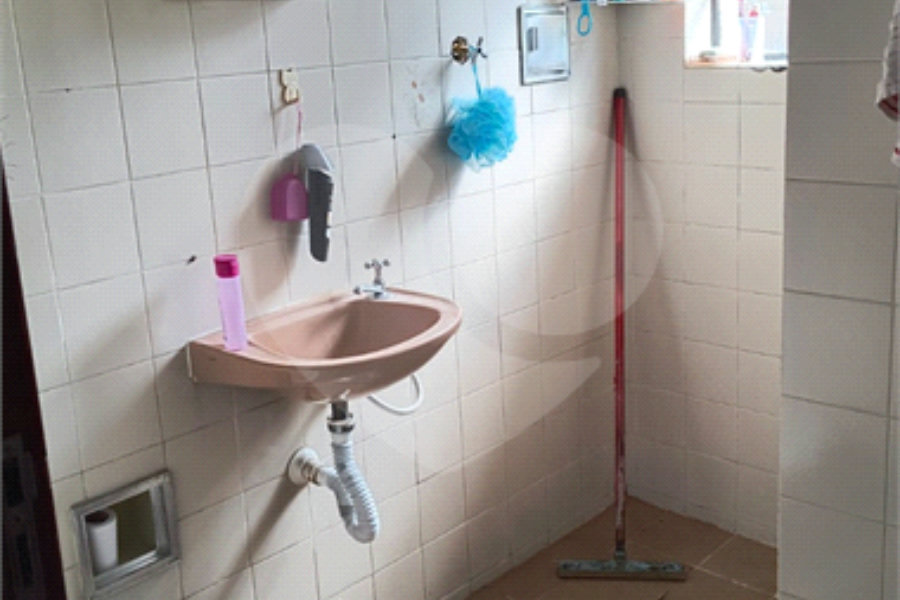 Sobrado à venda com 3 quartos em Tremembé, São Paulo, SP