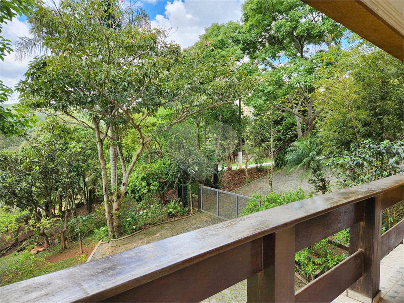Casa à venda com 5 suítes no condomínio Suíça da Cantareira, Mairiporã - SP