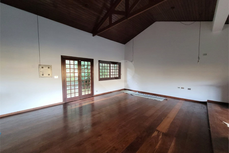 Casa à venda com 3 quartos, sendo 1 suíte,  em Serra da Cantareira, Mairiporã, SP
