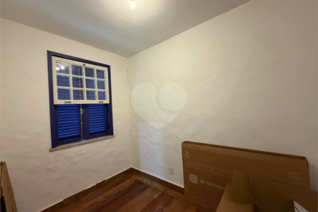 Casa à venda com 4 quartos, sendo 2 suítes, em Ogiva, Cabo Frio, RJ