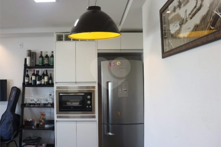 Apartamento à venda com 2 quartos, sendo 1 suíte, em Parque Industrial Tomas Edson, São Paulo, SP