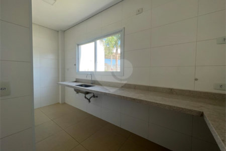 Casa à venda com 3 quartos, sendo 1 suíte, em Jardim Semiramis, Cotia, SP