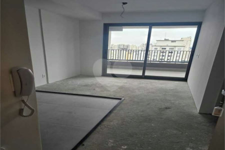 Loja à venda com 2 quartos, sendo 1 suíte, em Vila Pompéia, São Paulo, SP