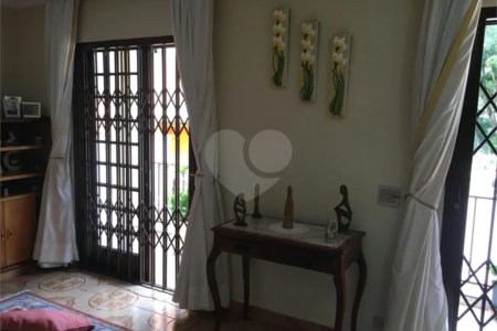 Casa à venda com 4 quartos, sendo 2 suítes,  em Vila Suzana, São Paulo, SP