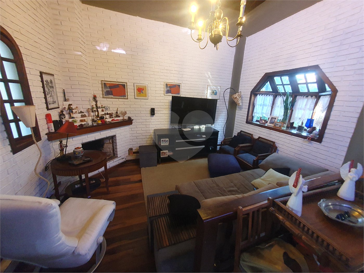 Casa à venda com 4 quartos, sendo 2 suítes,  no condomínio Vinhas da Vista Alegre - Lado Café, Vinhedo - SP