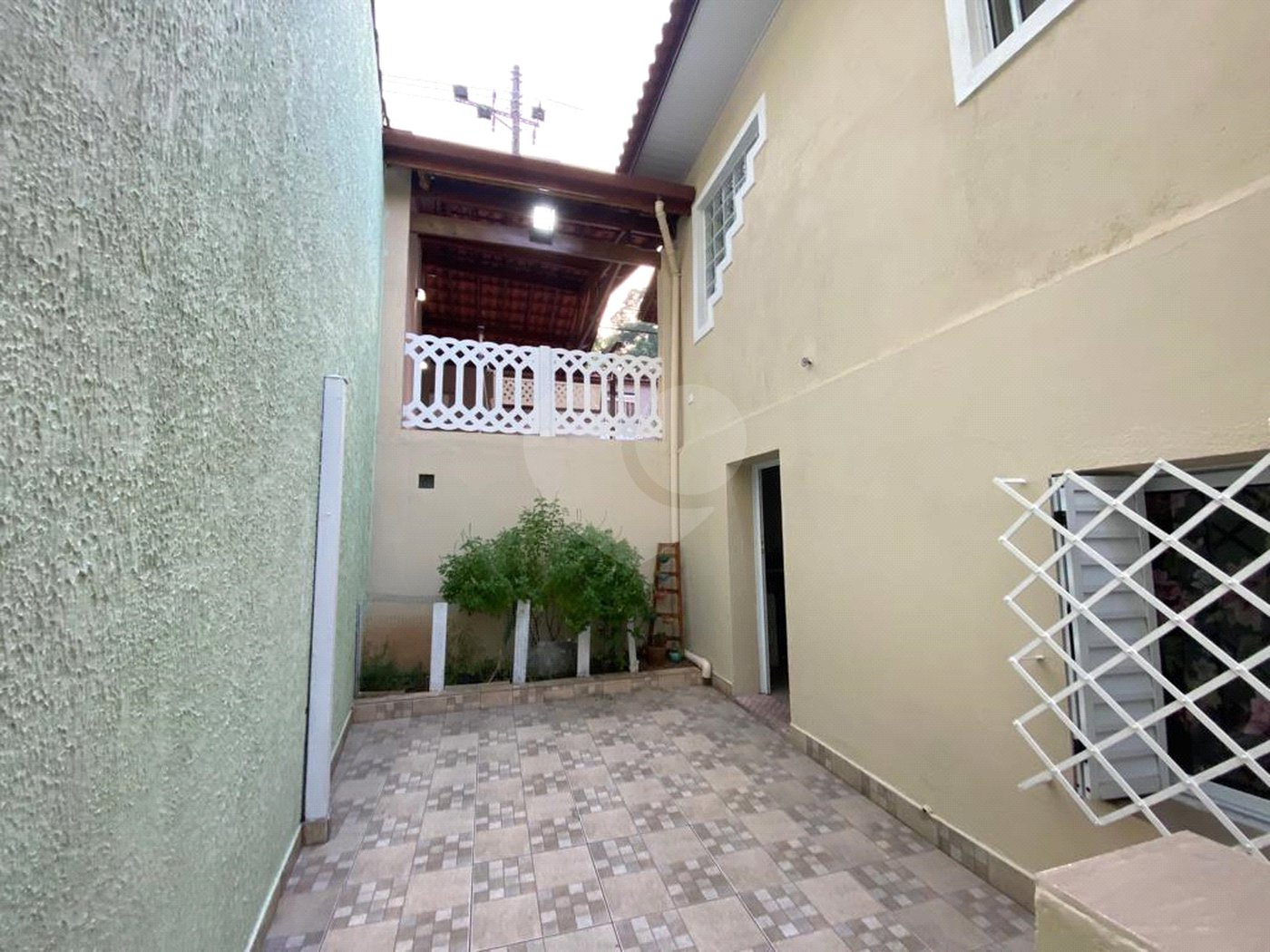 Sobrado à venda com 2 quartos, sendo 1 suíte, em Horto, São Paulo, SP