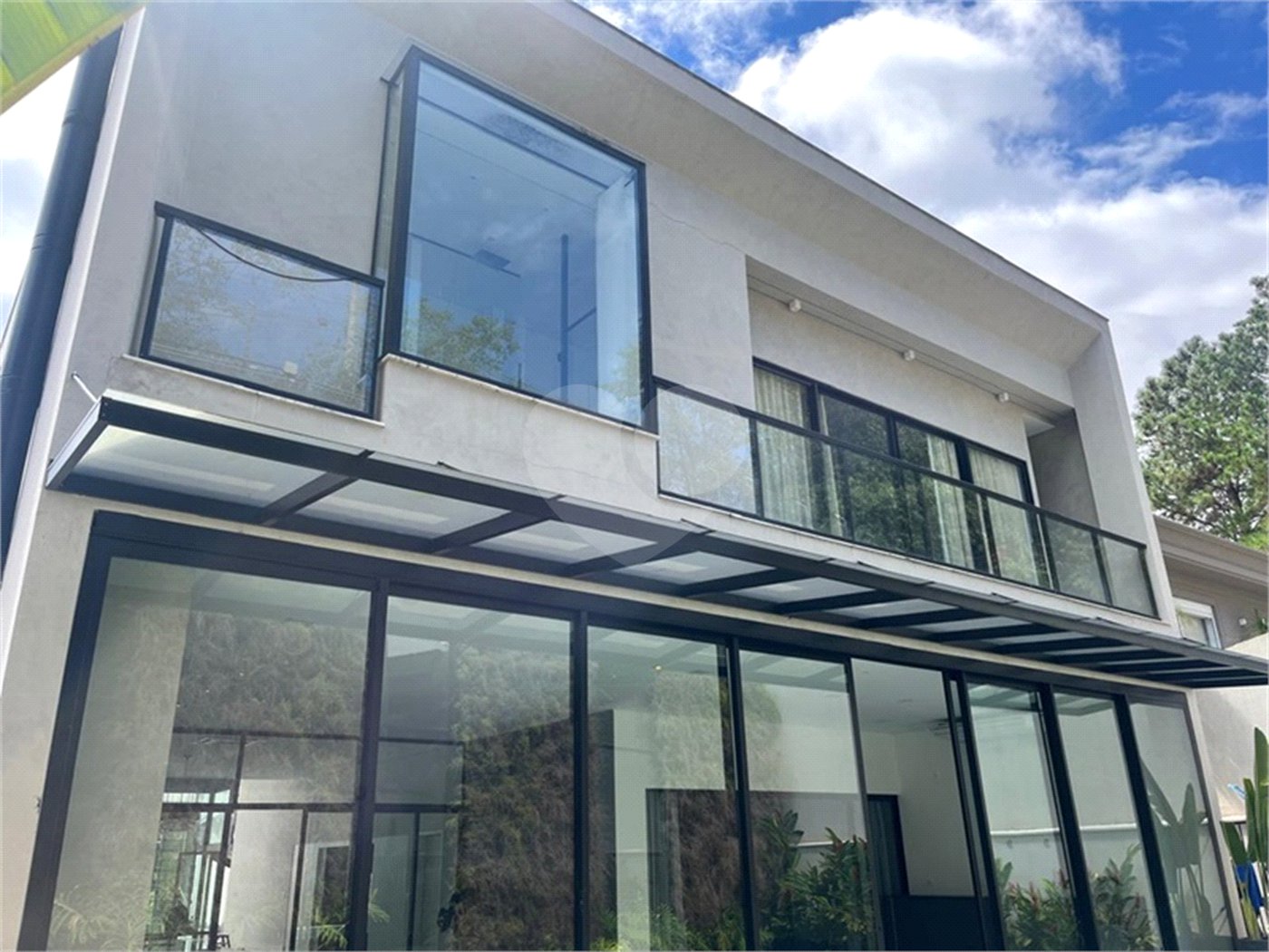 Casa à venda com 5 suítes no condomínio Tamboré II, Santana de Parnaíba - SP