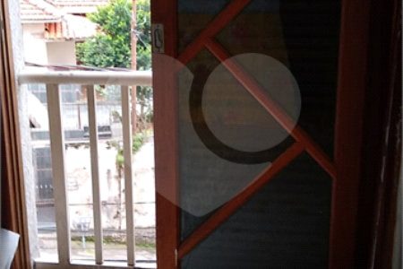Sobrado à venda com 2 quartos em Parque Vitória, São Paulo, SP