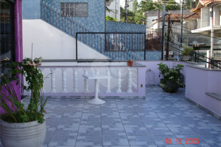 Casa à venda com 4 quartos, sendo 1 suíte, em Vila Paulicéia, São Paulo, SP