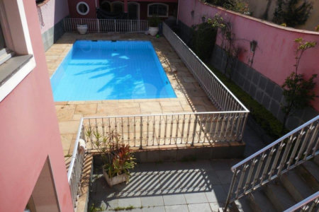 Sobrado à venda com 4 quartos, sendo 3 suítes, em Vila Gustavo, São Paulo, SP