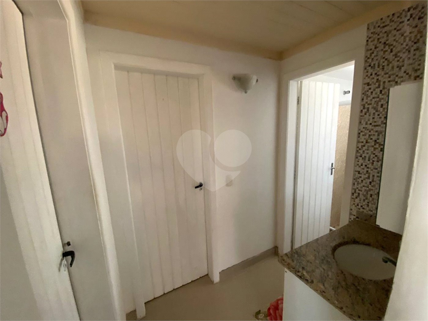 Casa em condomínio à venda com 5 quartos, sendo 4 suítes, em Praia Rasa, Armação dos Búzios, RJ