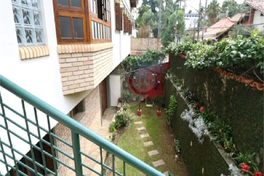Sobrado à venda com 4 quartos, sendo 2 suítes, em Tremembé, São Paulo, SP