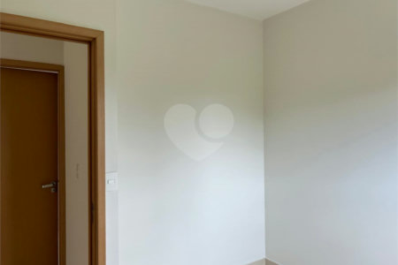 Apartamento a venda de 02 dormitórios